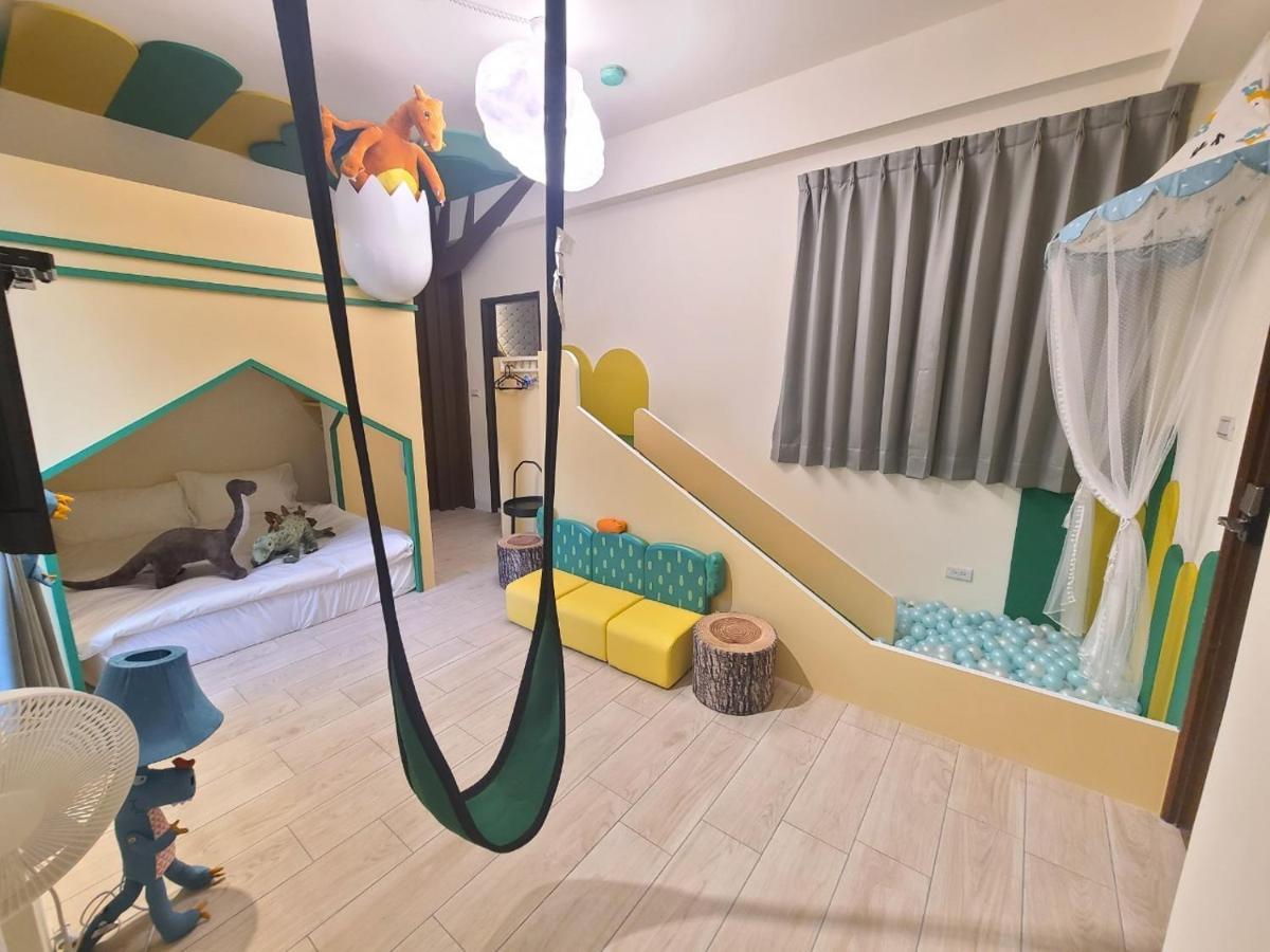 Sunlight Forest Homestay Tainan Exterior photo