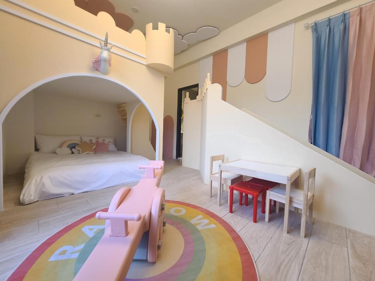 Sunlight Forest Homestay Tainan Exterior photo
