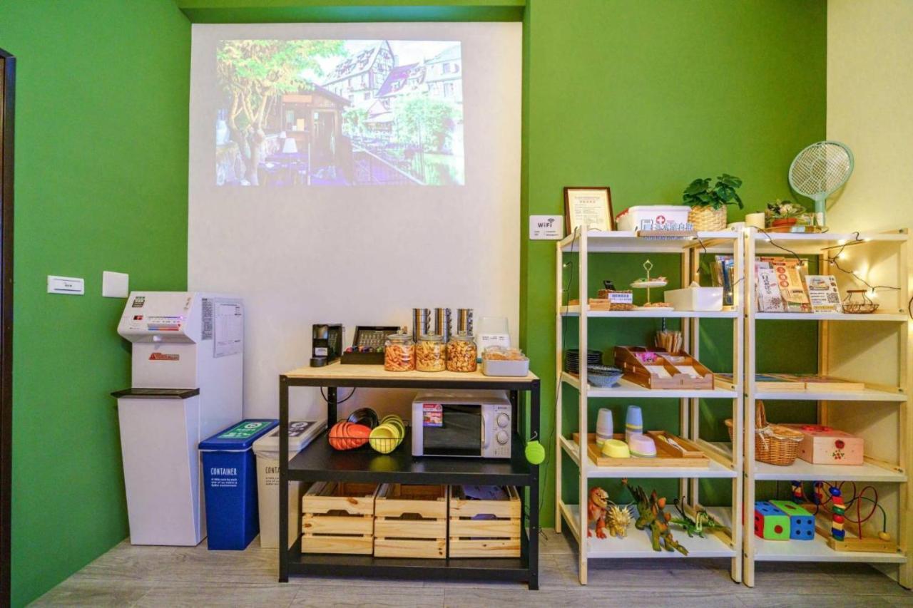 Sunlight Forest Homestay Tainan Exterior photo