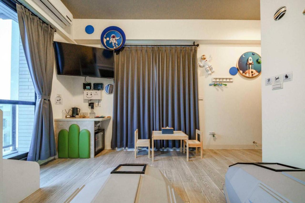 Sunlight Forest Homestay Tainan Exterior photo